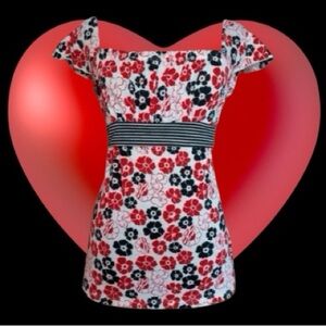 L8TER White Black & Red Floral Square Neck Tie Back Short Sleeve Top Size M
